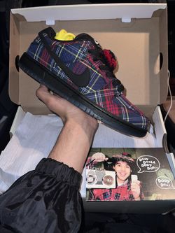 Nike SB Dunk “Nardwuar” Size 8