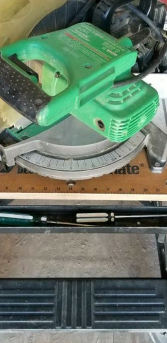 Hitachi Miter Saw With Stand