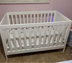 Crib and mattress