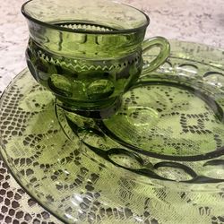 Vintage Indiana Glass Kings Crown Set Of 4