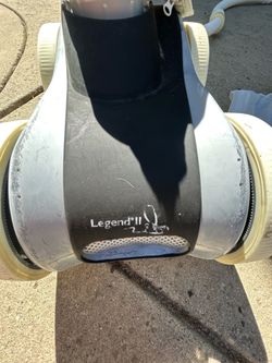 Legend II pool vacuum