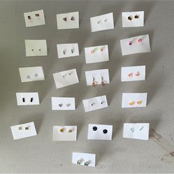 Twenty-one Sets of Various Earrings 