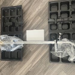 Delta Trinsic 1-Handle Floor-Mount Roman Tub Faucet Trim Kit with Hand Shower in Chrome (Valve Not Included)