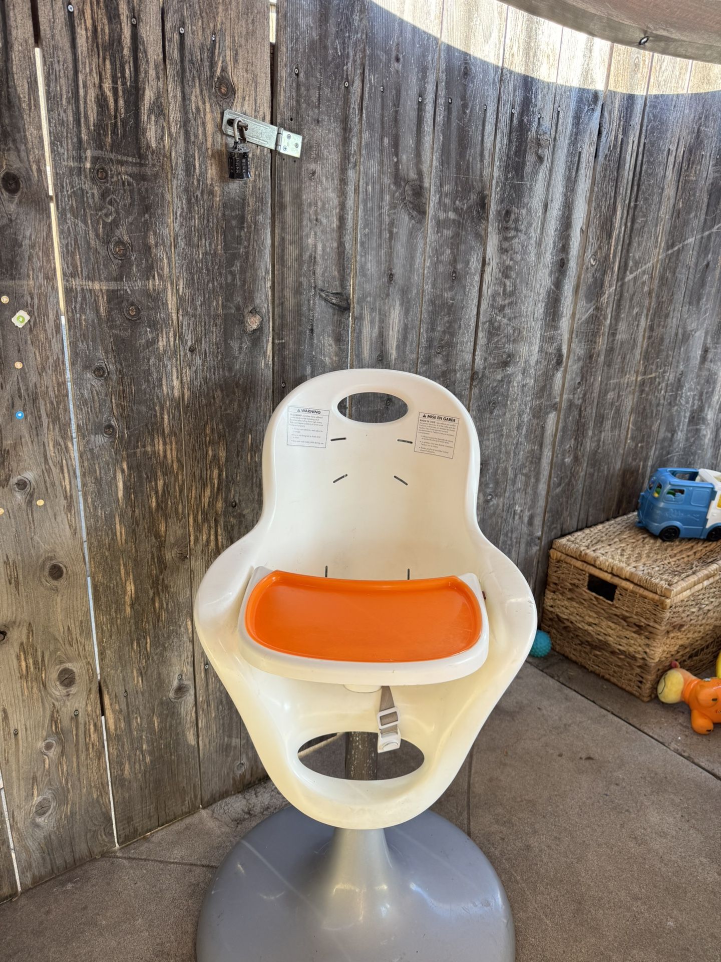 Boon Flair Pedestal Baby High Chair