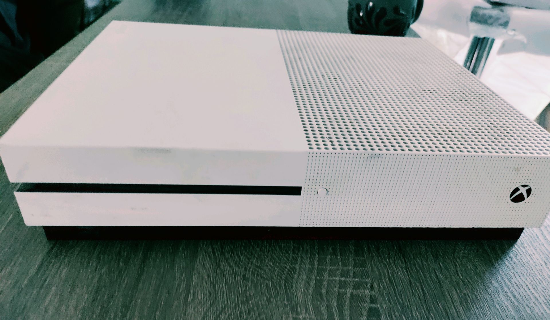 X Box One S (no control)