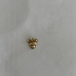 Vintage 14 gold Mickey Mouse charm