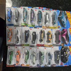 Hot wheels 72 cars in total sealed