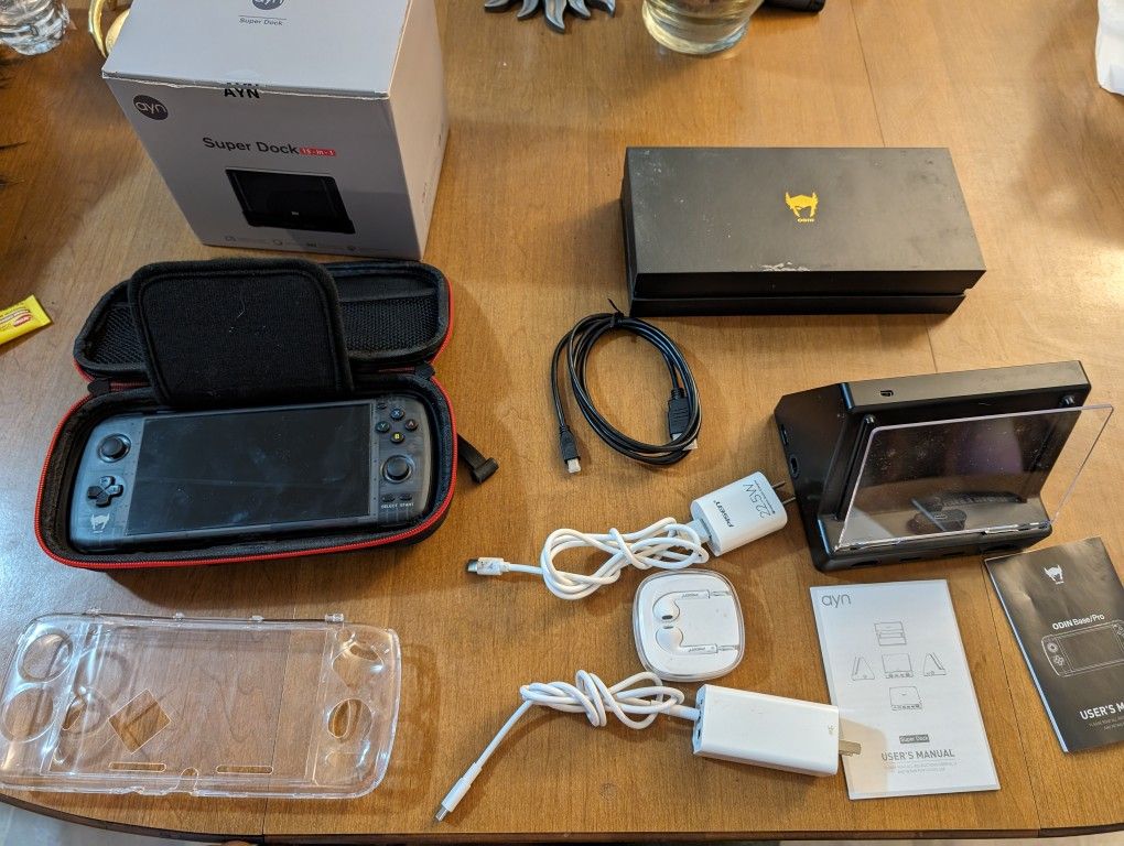 Android gaming Handheld with 12,650 Games With Accessories