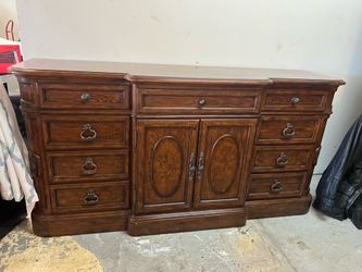Server buffet/ buffet cabinet  / credenza dining server funiture