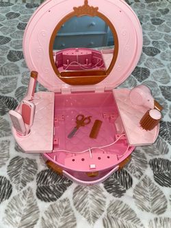 Disney Princess Vanity Light Up and Style Vanity