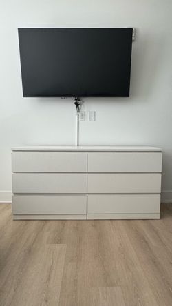 IKEA MALM 6-Drawer Dresser – White