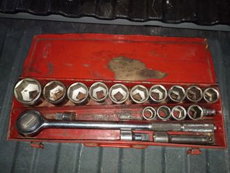 Ratchet & Socket Set