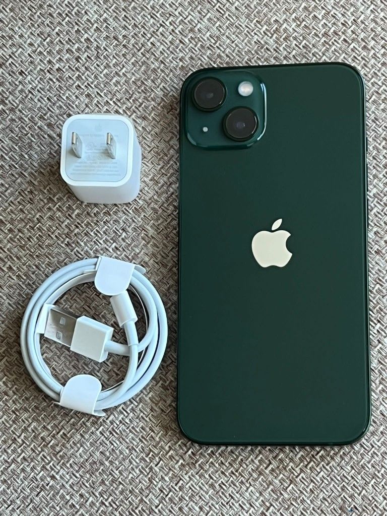 iPhone 13 , Factory Unlocked,  Excellent Condition Like New