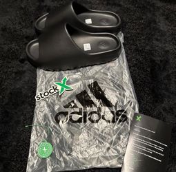 brand new addidas yeezy slides
