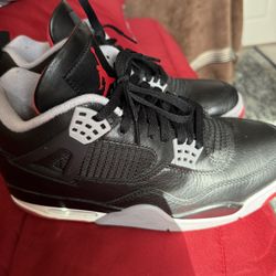 Jordan 4 