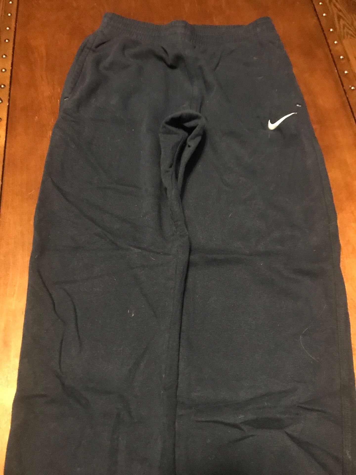 Boy’s size L Nike navy blue sweatpants