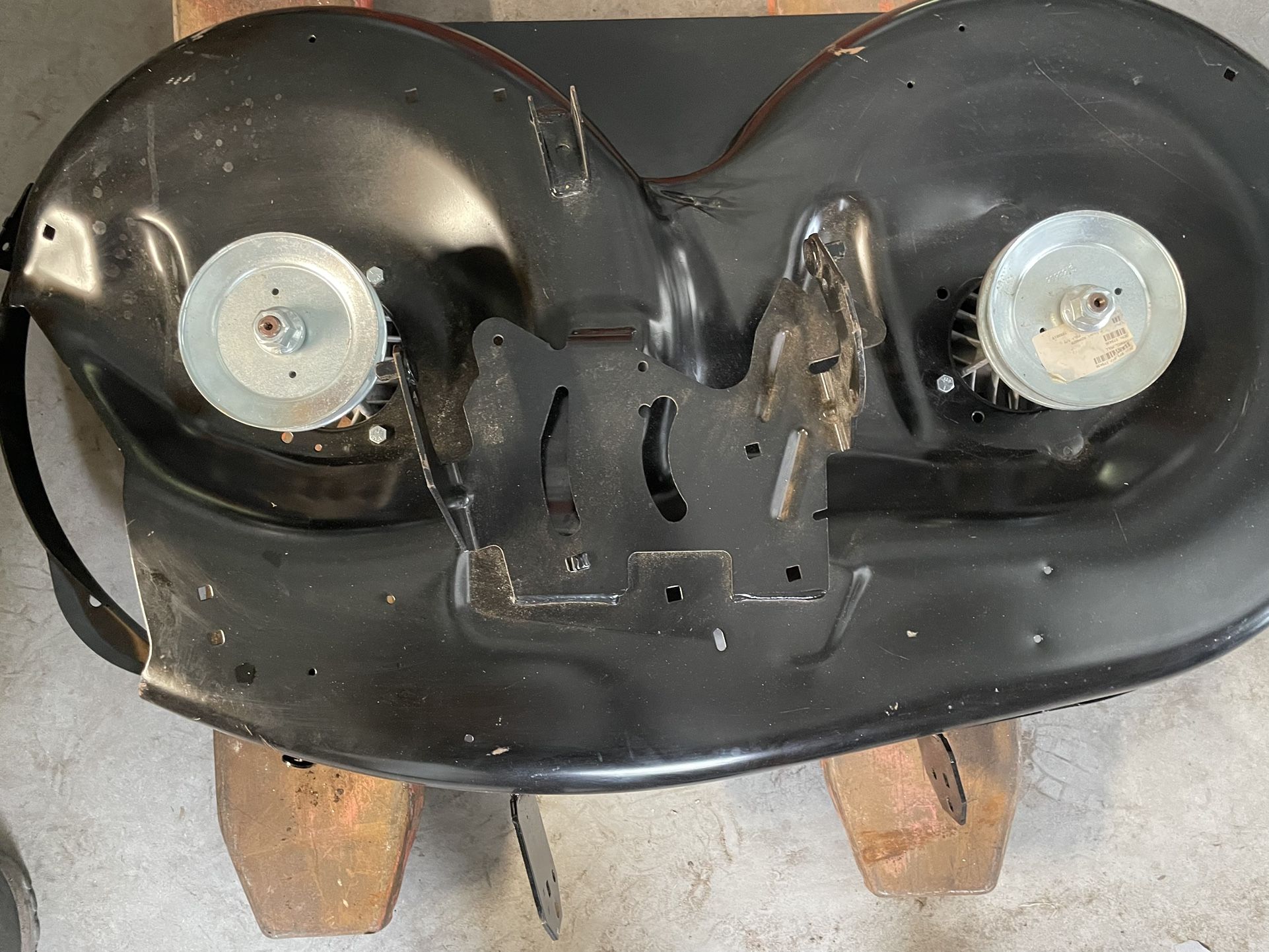 Craftsman 42 “ Inch Rider Mower Deck With Spindles Brand New