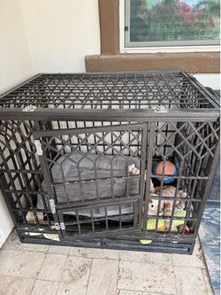 Heavy duty dog crate