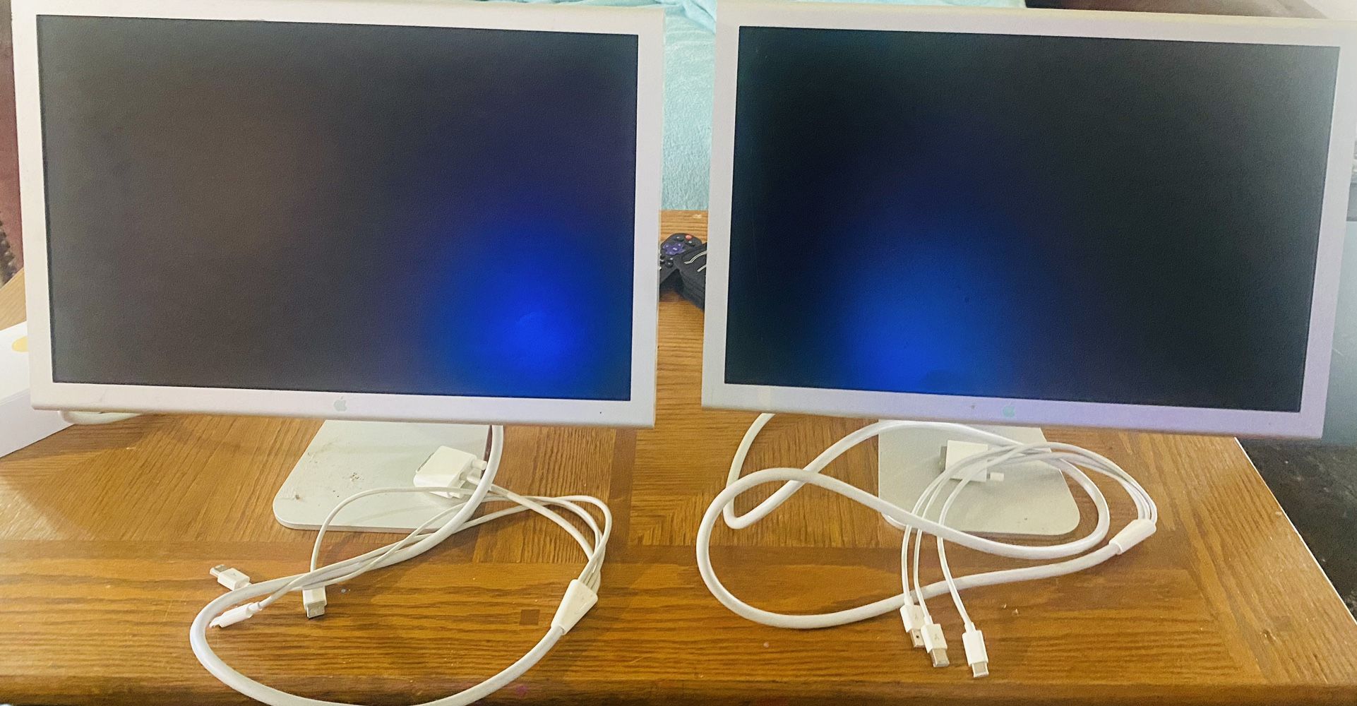 Apple A1081 Cinema Display Aluminum DVI USB 20 Inch LCD Monitor