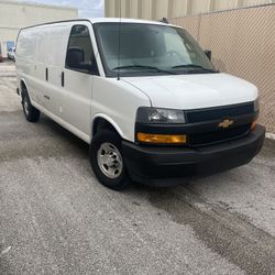 2019 Chevrolet Express 2500
