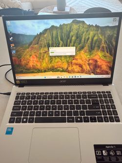 Acer Aspire Go 15 Laptop — Like New, Barely Used
