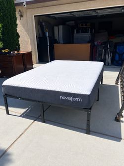 Full Size Novaform Mattress W/ Platform Frame!