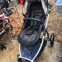 Like New Very Nice Price To Sell Fast Brinks Car Seat Cradle Fold Up Stroller Only $125 Firm