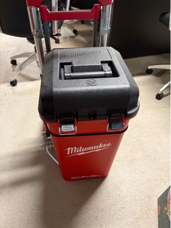 Milwaukee M18 Fuel air snake