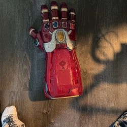 End Game Avengers Gauntlet 