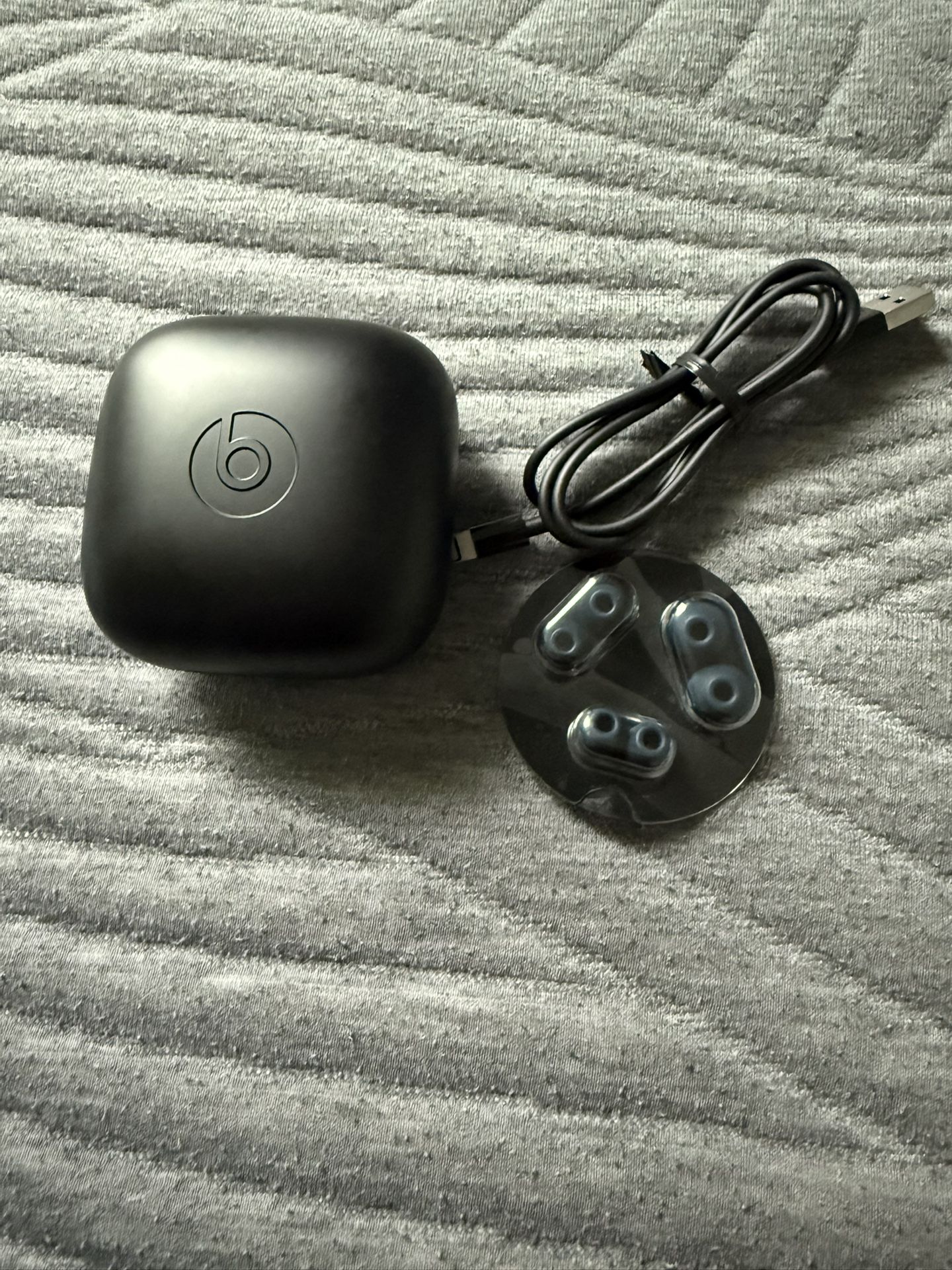 BEATS - POWERBEATS PRO TOTALLY WIRELESS EARBUDS