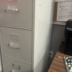 Metal 4 Drawer File Cabinet