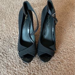 Women’s Black Pumps Size 10B