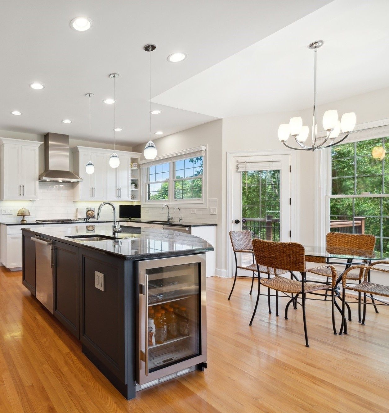 5-Piece Wicker & Metal Dining Set W/Glass Ton Table-Indoor/Outdoor-Sturdy & Stylish