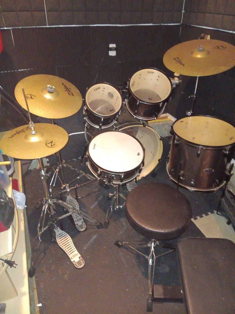 Drum Set With Double Bass Pedals 