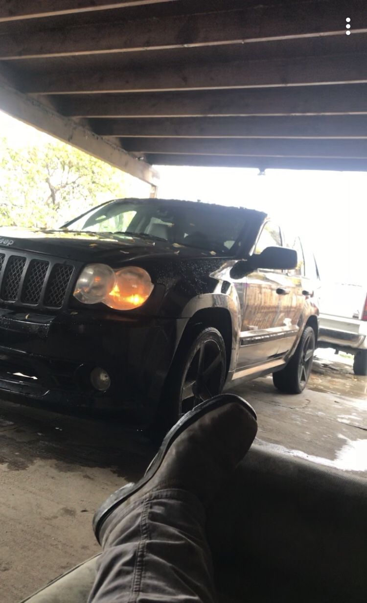 Jeep grand cherokee 07 (part out)