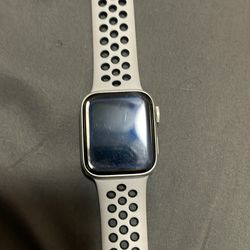 Apple Watch SE