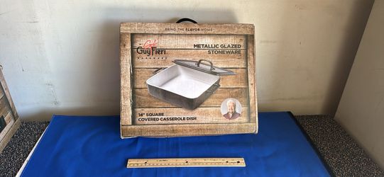14” square covered casserole dish