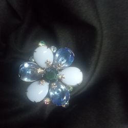 Rare Vintage Weiss Rhinestone Brooch