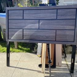 Queen Bed Frame With Head Board 