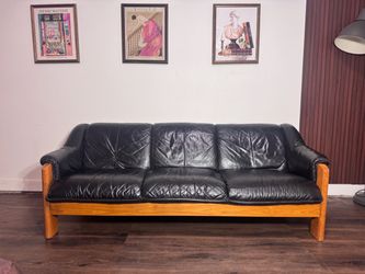 Vintage Ekornes Norway Black Leather Sofa – Free Delivery