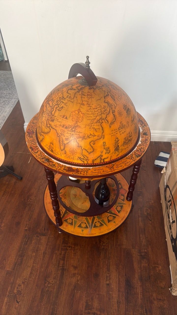 Vintage-Style Globe Bar for Sale in Manhattan Beach, CA - OfferUp