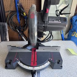 Craftsman’s Miter Saw