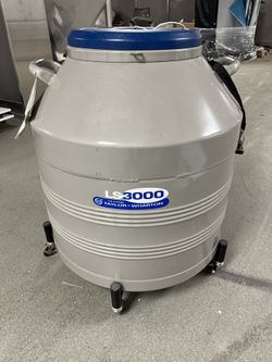 Liquid Nitrogen Tank