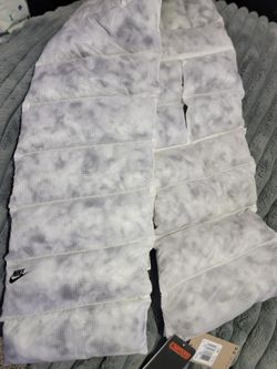 Nike Scarf