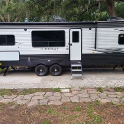 2021 Keystone, hide out. RV.