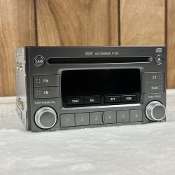 Subaru Forester Impreza Matsushita 6 Disc CD Changer Car Stereo 86201FE210