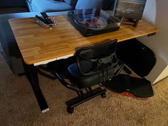 Rising desk, kneeling chair, and standing pad