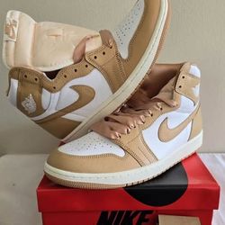 Jordan retro 1 high OG size 6.5 men or 8 women