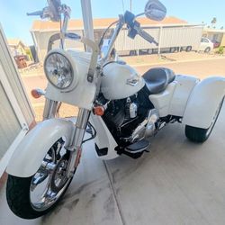 2016 Harley-Davidson Freewheeler FLRT