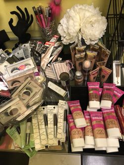 Cover girl, L’Oréal, Maybelline, and NYX NEW AND AUTHENTIC make-up. All $3 each!